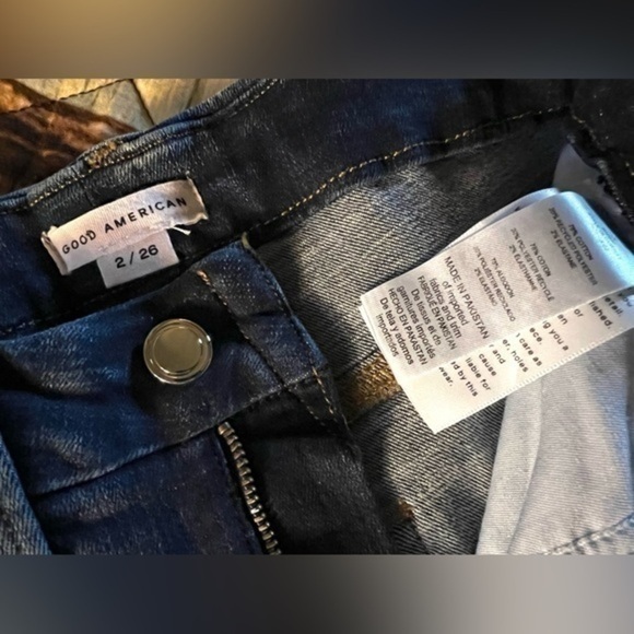 Good American distressed skinny jeans size 26/2 - Picture 2 of 4
